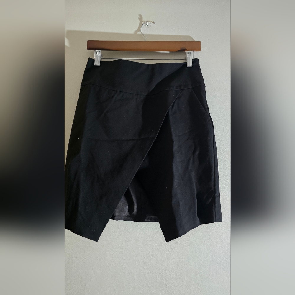 Elegant Black Women's Skirt